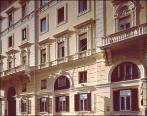 Hotel Embassy