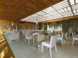 La Plage Resort
