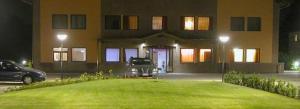 Orange Motel