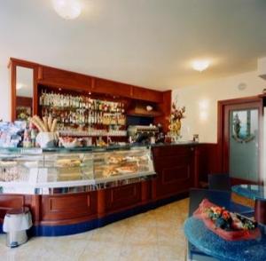 Ypsigro Palace Hotel