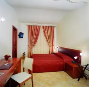 Ypsigro Palace Hotel
