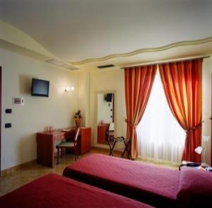 Ypsigro Palace Hotel