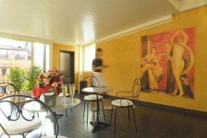Condotti Palace