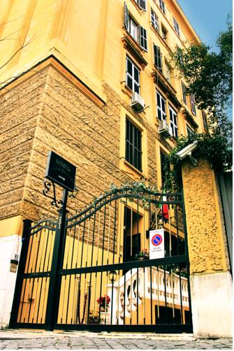 Vatican Garden Inn
