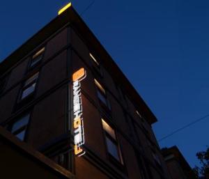 Orange Hotel