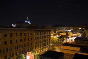 Orange Hotel