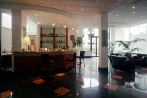 Marina Palace Hotel & Congress Hall