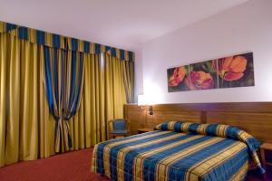 Hotel Master