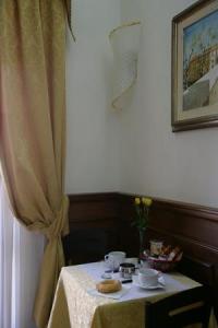 Hotel Alex