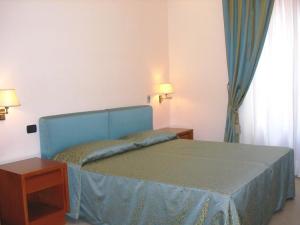 Crosti Hotel & Residence