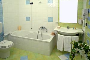 Cerri Hotel