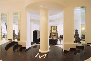 M Glamour Hotel