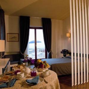 King's Residence Hotel