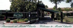 Motel Hotel Charlie