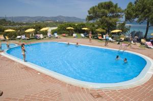 Bungalow Club Village