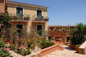 I Giardini di Cala Ginepro Hotel Resort