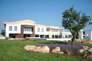 Riva Marina Resort