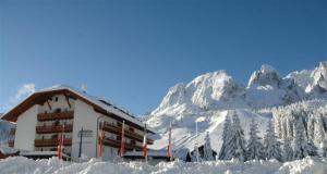 Hotel Passo Monte Croce Kreuzbergpass