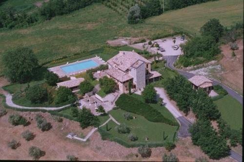 Le Vignole Country House