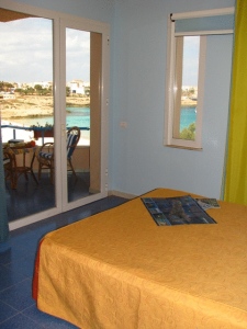 Hotel Il Faro Della Guitgia Tommasino