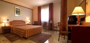 Hotel Palace 2000