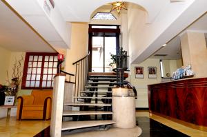 Hotel Executive