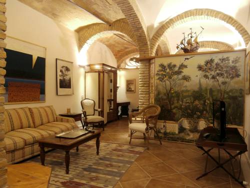 B&B Chain Gallienus
