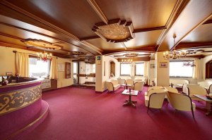 Alexander Charme Hotel