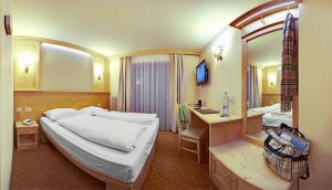Alexander Charme Hotel