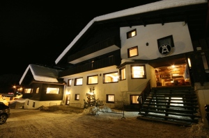 Alexander Charme Hotel