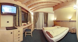 Alexander Charme Hotel