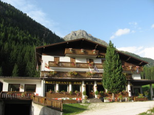 Hotel Bucaneve