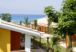 Hotel Baia Di Trainiti