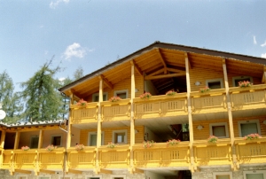 Boscone Suite Hotel