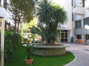 Hotel Kiss