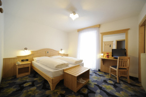 Hotel Tirol