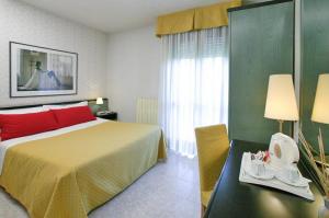 Hotel Parigi 2