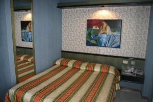 Hotel Parigi 2