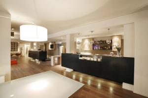 Hotel Parigi 2