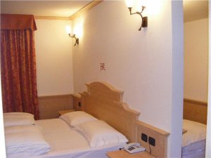 Hotel Arisch