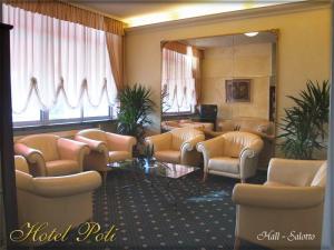 Hotel Poli