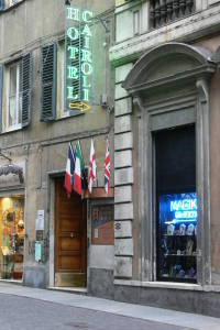 Hotel Cairoli