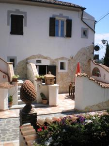 Albergo S. Petronilla