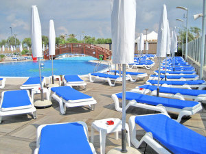 La Isla Resort