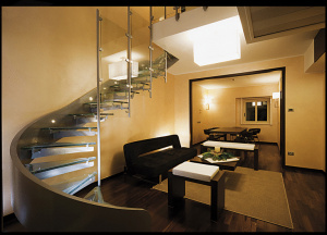E' Hotel