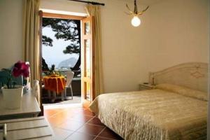 Punta Chiarito Resort