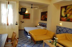 Petit Hotel