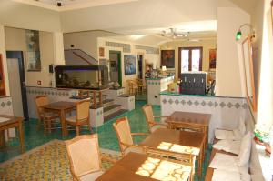Petit Hotel