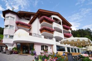 Alpin Garden Wellness Resort