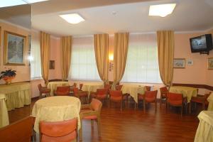 Hotel Iris